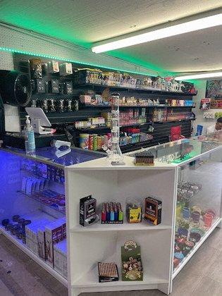 Straight Pipes & Vapes
