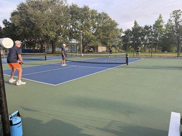Walter Fuller Pickleball courts