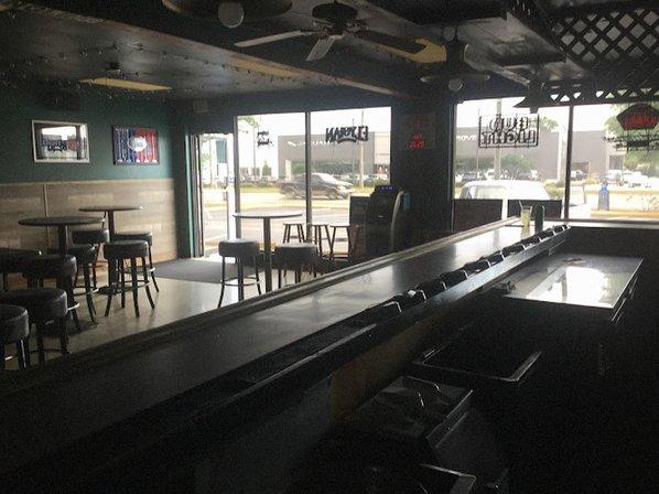 RoadHouse Pub