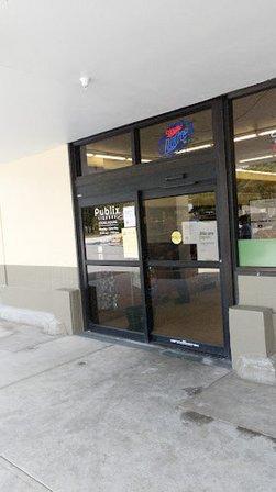 Publix Liquors at Beckett Lake Plaza