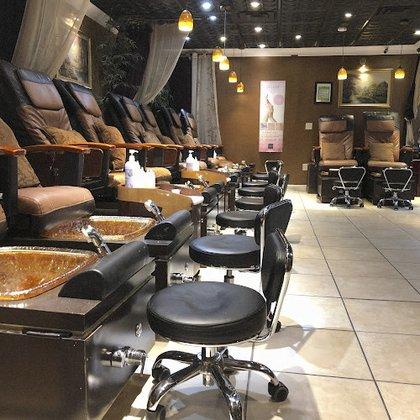 V.O Nails & Spa LARGO