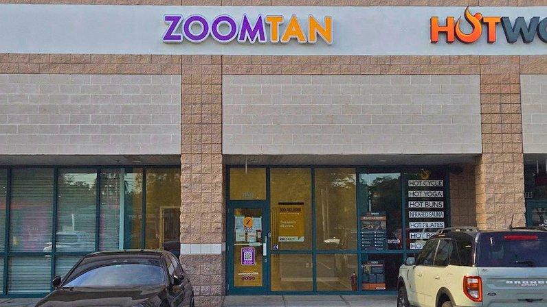 Zoom Tan