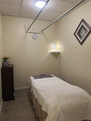 Healing Hands Massage and Wellness