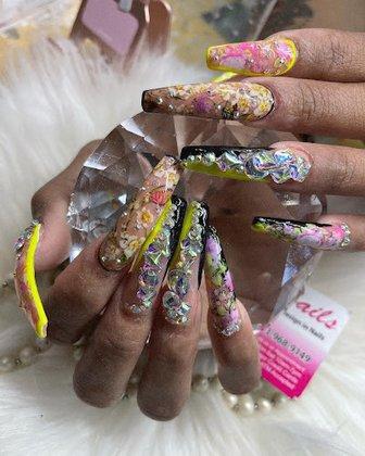 Loann Nails