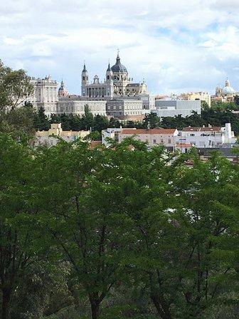 García Language Consulting & Interpreter Training