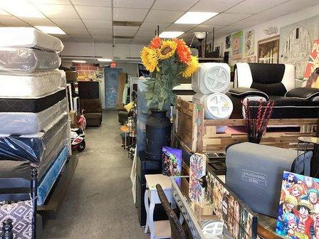 Dealz-4-Daze Furniture & Thrift