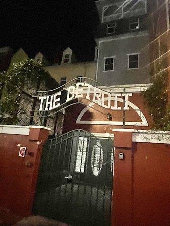 Hotel Detroit Condos