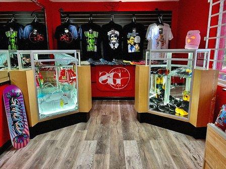 DISCOUNT SMOKE SHOP | RAZ VAPE | LOST MARY | KRATOM ( Pinellas Park )