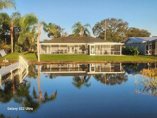 Lake House w/ Private Pool, Beach & Dock