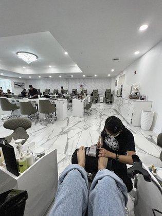 Glitz Nail Lounge