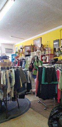Typsy Gypsy Thrift Store
