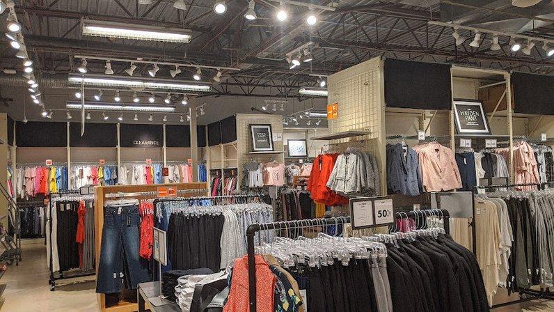 Banana Republic Factory Store