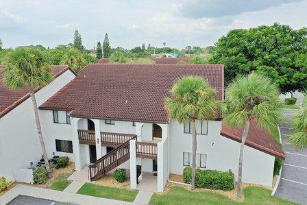 Castel Del Mare Condominium