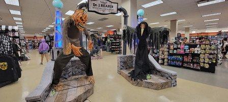 Spirit Halloween