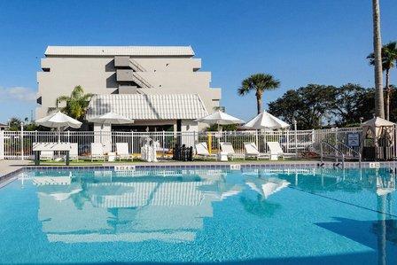 Palazzo Lakeside Hotel