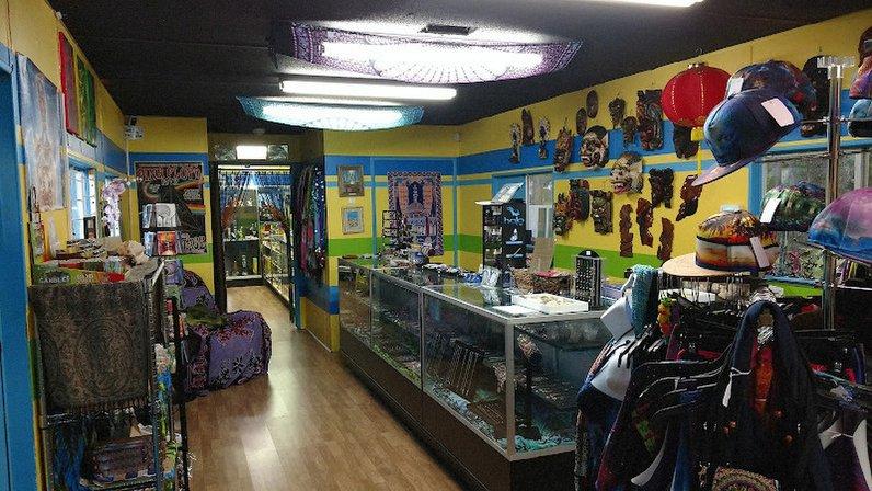 The Yellow Lemon Smoke Shop and Gift