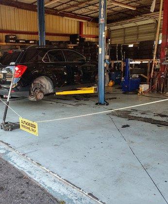 USED TIRE WAREHOUSE of FL