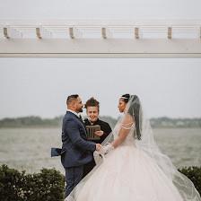 Officiant Maryel