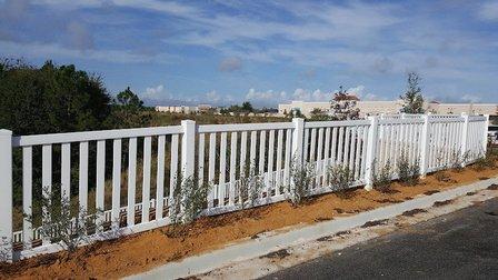 AJ Fence | Fence Contractor Aluminum, Vinyl, Wood & Chain Link