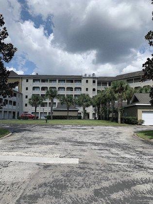 Artisan Club Condominiums