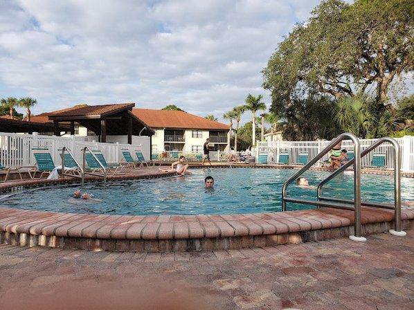 Shorewalk Vacation Villas