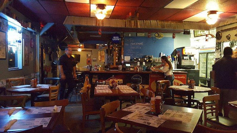 JR's Old Packinghouse Cafe