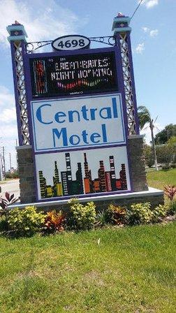 Central Motel