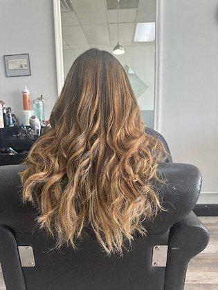 Yadira Salon - By Yadira Veguilla