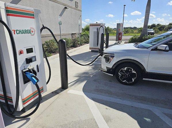 7Charge Charging Station