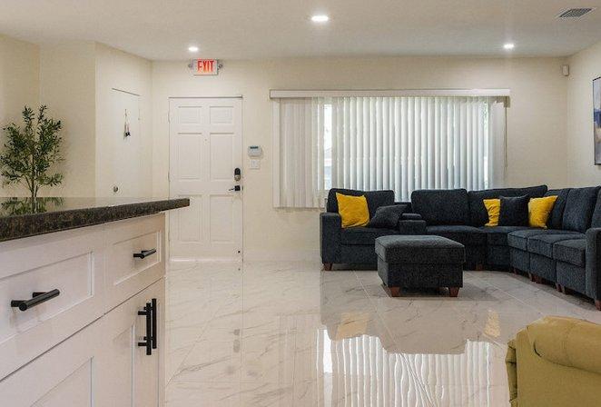 GoldenVibes: BBQ, Pool, 4BD, 3BA, GameRoom, Minigolf