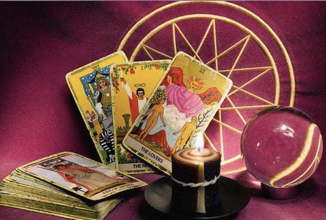 Psychic Readings By Lora