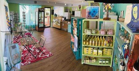 Flo's Bakery & Gifts