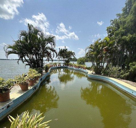 The Florida Pool