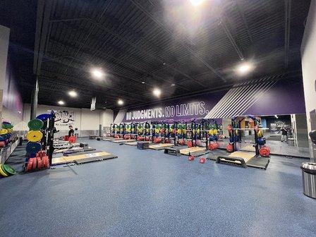 Crunch Fitness - Land O'Lakes