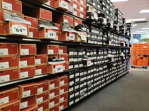 Shoe Station