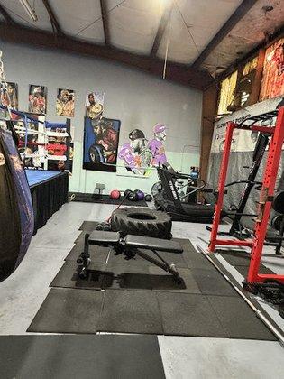 Flowers boxing lab