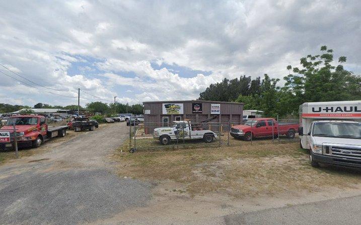 U-Haul Neighborhood Dealer