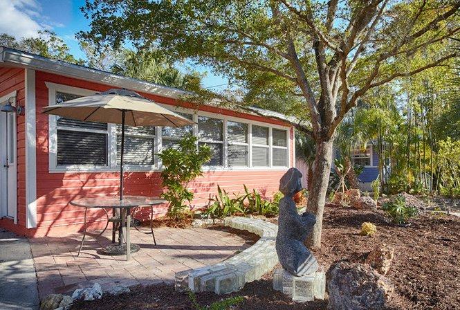 Sarasota Cottage Rentals / Coral Cottage