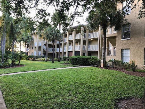 Meadow Lake Palm Harbor Condo
