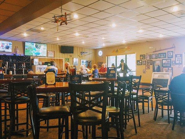 Caddyshack Bar & Grill
