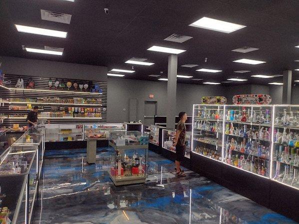 Highway 27 Smoke Shop