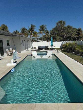 Fox Pools Inc