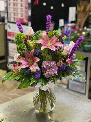 Doss Flowers & Gift Shop (24/7)