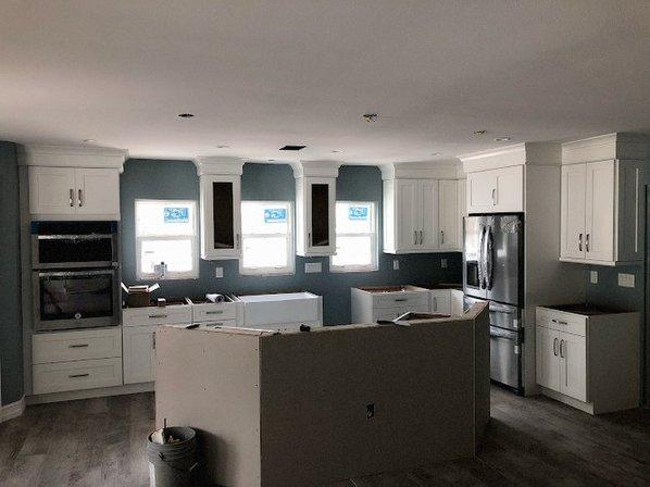 Island Kitchens & Baths Inc