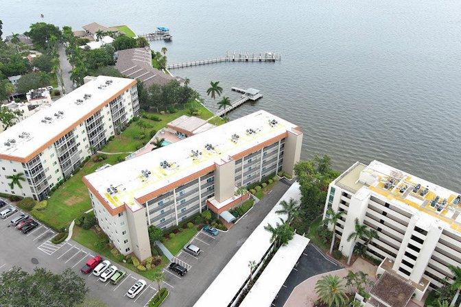 River Oaks Condominium