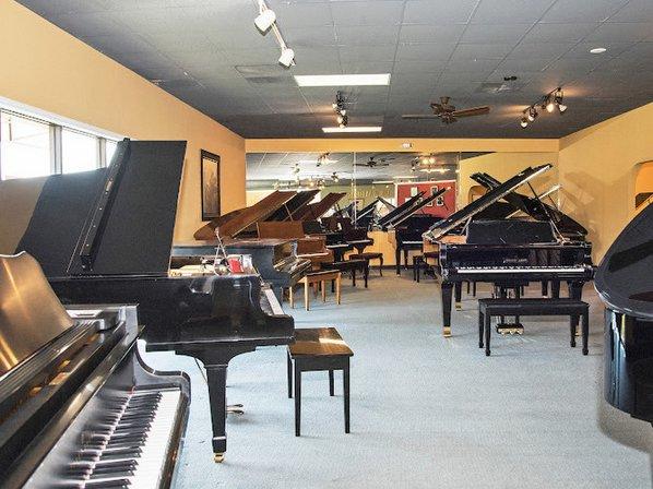 Piano Distributors