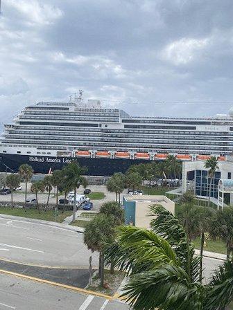Cruise Planners Gayle Fortin