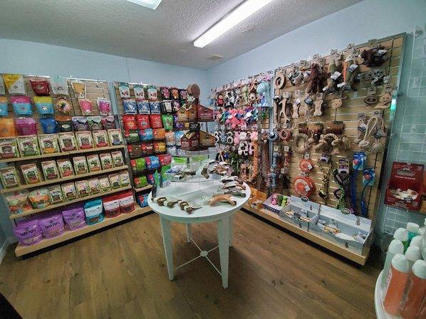 Ready to Paw-ty Pet Spa & Market