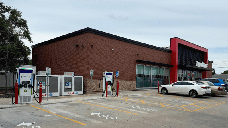bp pulse Charging Station
