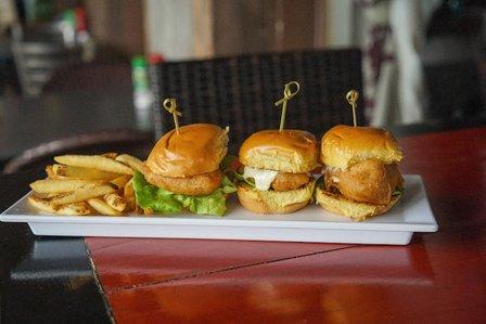 Island House Tap and Grill
